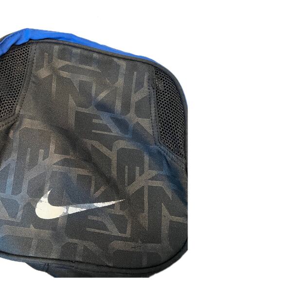 Vintage Nike Blue Black Gym Duffel Bag 18x10x10 - Picture 5 of 6